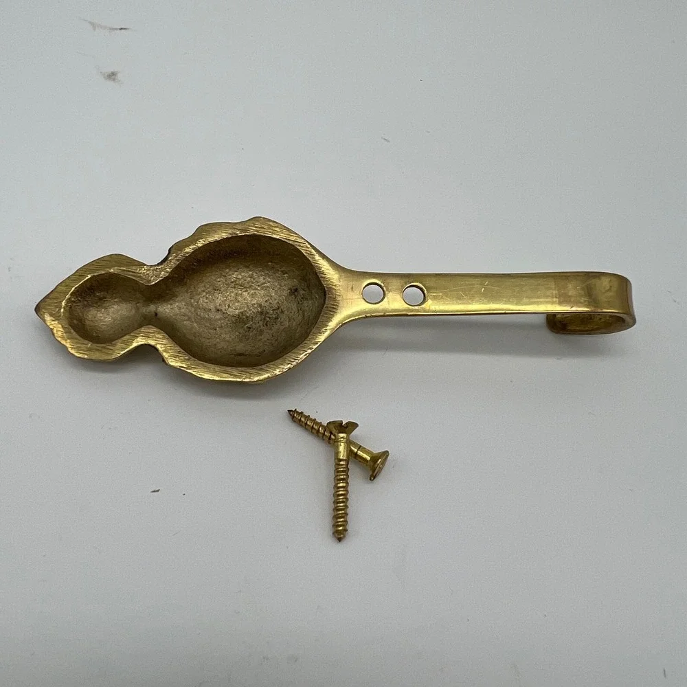 Pineapple Wall Hook Brass Patina‎ Crosshatch Decorative Vintage 90s Hospitality